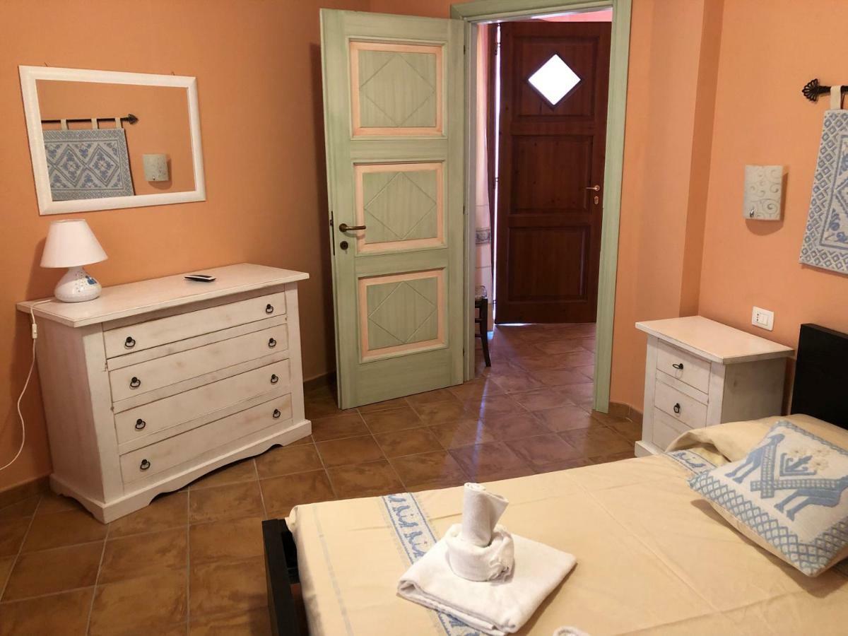 Sa Corti Antiga Apartment SantʼAntìoco Exterior foto